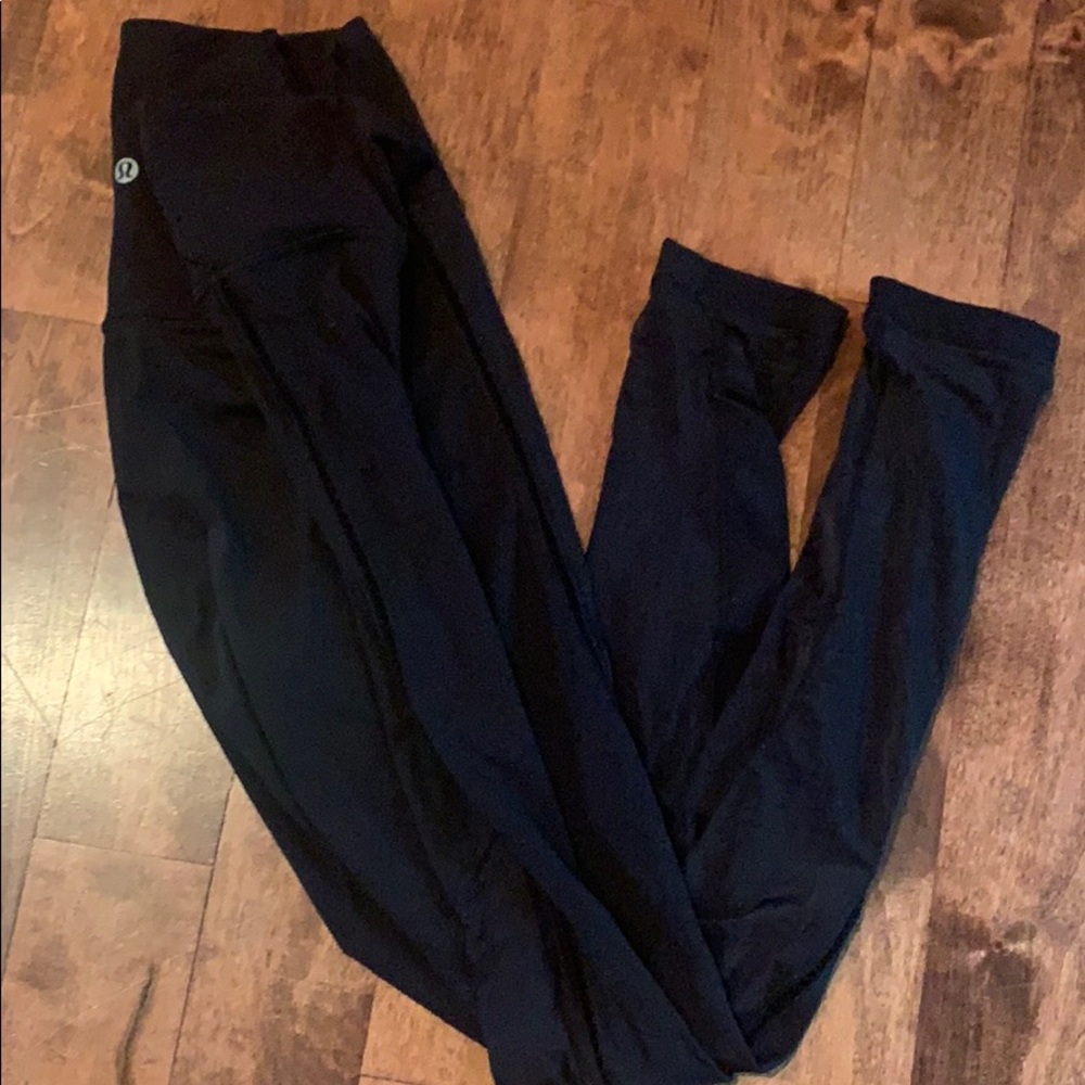 RARE LULULEMON cutout detail and mesh calf size 6